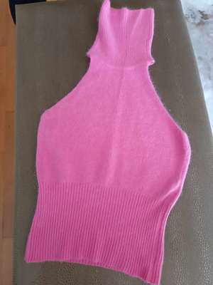 Youthful modern knitted blouses like new, pack of 4 pieces