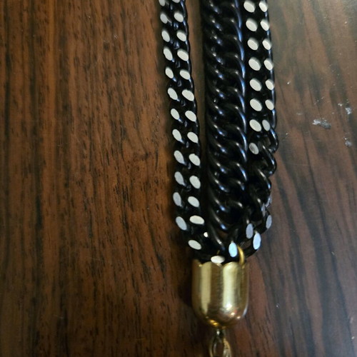 Vintage women's necklace like new, black