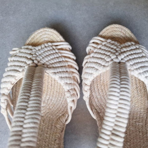 Oysho Beige Knitted Espadrille Wedges used, rope platform heel