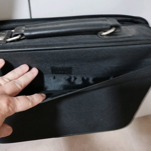 Black crossbody laptop bag like new