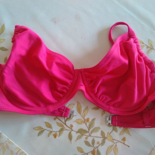 Swimsuit top and bottom set like new, colorful, size XXL
