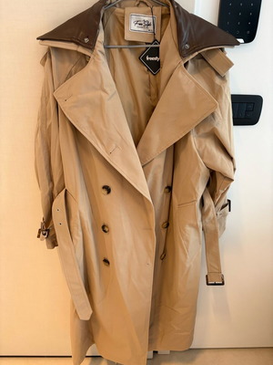 Trench coat beige freestyle M/L with removable leather collar new