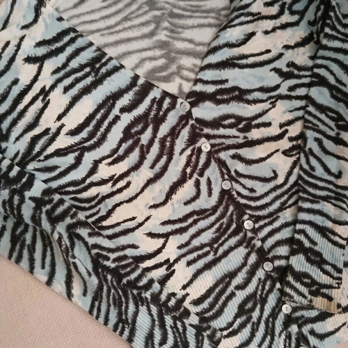 Animal print cardigan like new, size S/M, viscose-wool