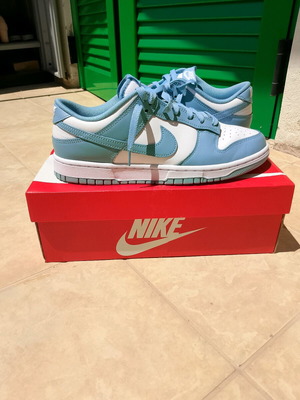 Nike Dunk Low нови, размер 44,5, бели и тюркоазени