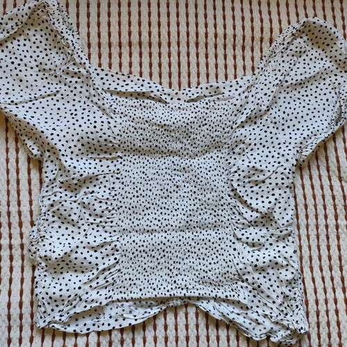 H&M polka dot crop top new, size large, black and white