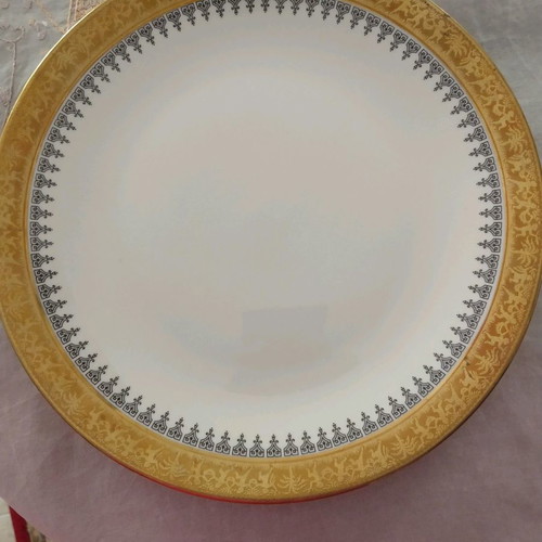 Bavaria porcelain plates new, set of 6 with gold design