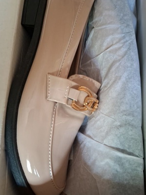 Women's shoes size 40 new, beige
