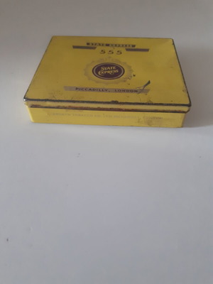 Tin cigarette packaging 555 used