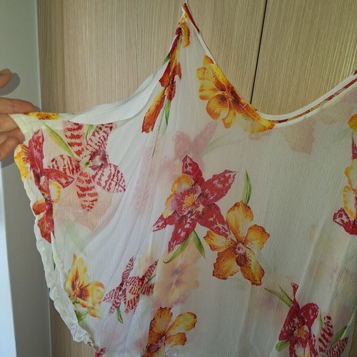 Happening women's blouse like new, size 38, white multicolor
