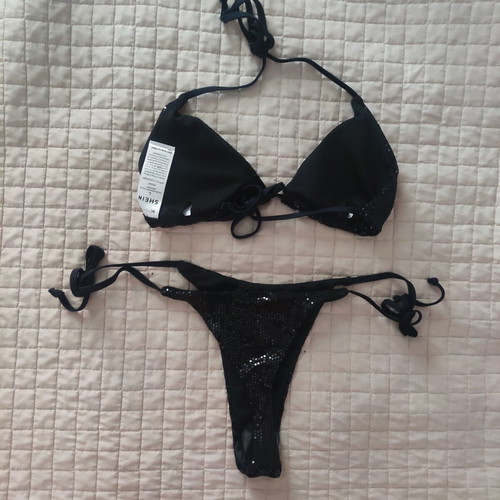 Black string bikini new, size L