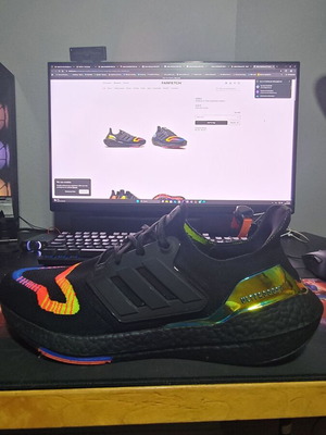 Adidas Ultraboost 22 HQ0965 like new, athletic shoes size 47