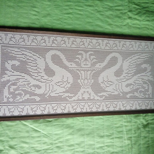 Crochet artwork with swan motif like new