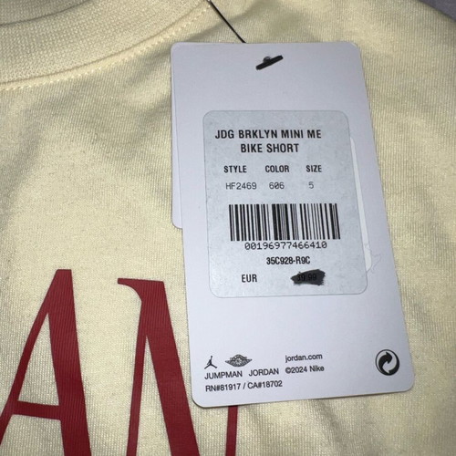 Jordan unisex set new with tags