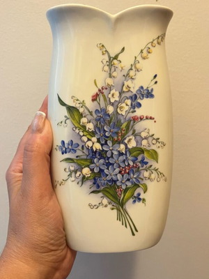 Vintage vase used without damages