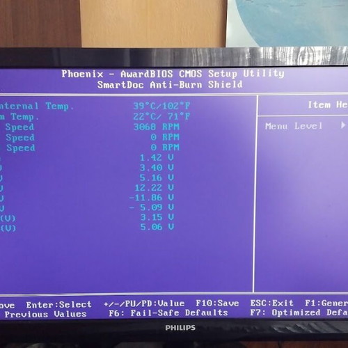 Soltek SL-K8AN2-GR motherboard with AMD Sempron 64 2800+ CPU, fan, and RAM like new