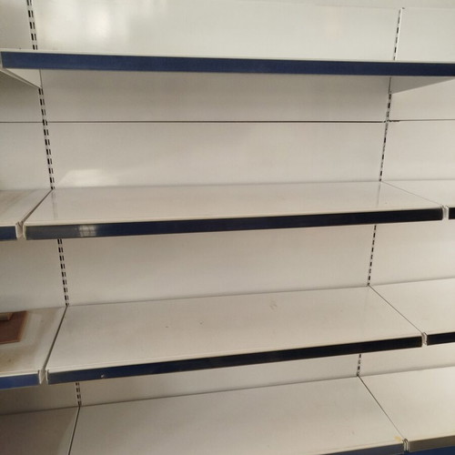 Shelf 4 positions used