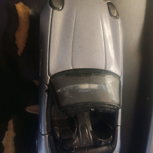 BMW 1999 Z8 1/32 SS 5741 toy car used, broken seat