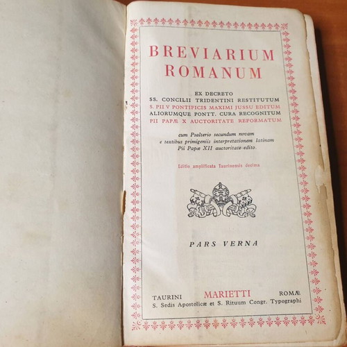 Marietti Pars Verna Breviarium Romanum book used, Easter Lenten volume
