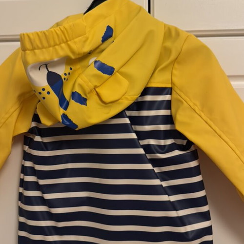 Waterproof jacket 18 months like new