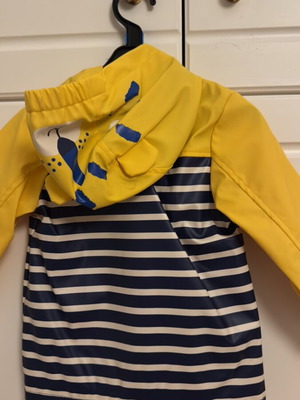 Waterproof jacket 18 months like new