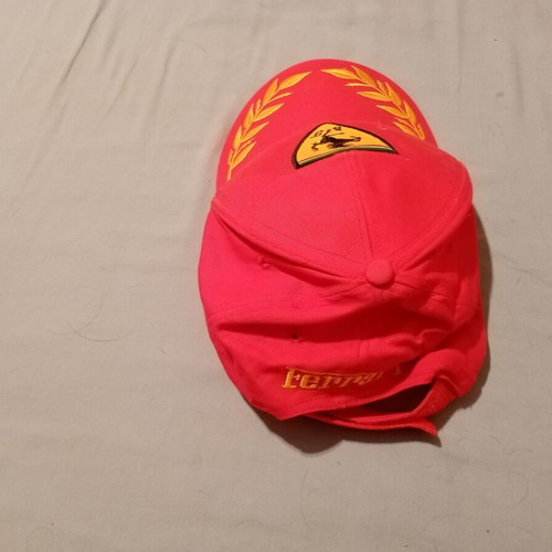 Ferrari hat like new with gold embroidered laurel leaves, red, size L