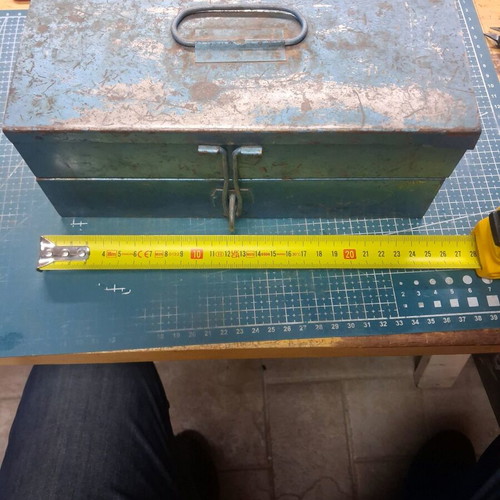 Metal toolbox used, small 25x10x10 cm