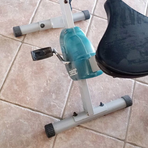 Exercise bike used, with non-working odometer