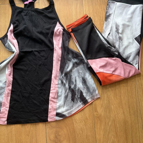 BodyTalk girls' sports set like new, black and pink