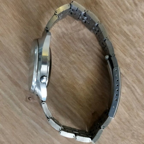 Seiko Actus 21 jewels used men's watch with 7019-7350 mechanism