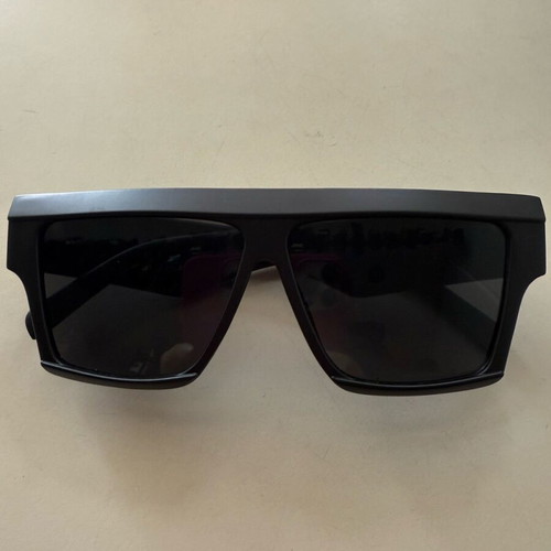 Large mask-style matte black sunglasses like new