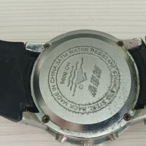 Wristwatch used, needs new strap and battery replacement