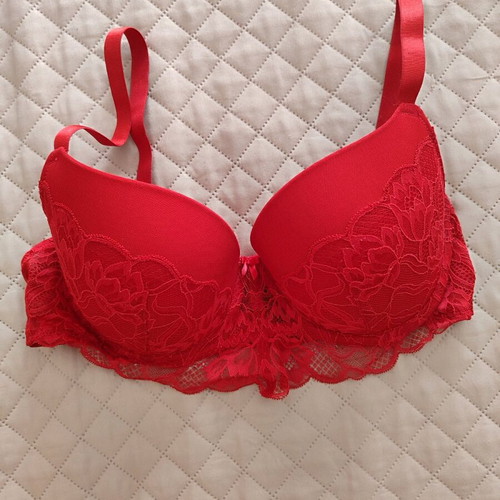 Esmara red bra with padding and lace like new