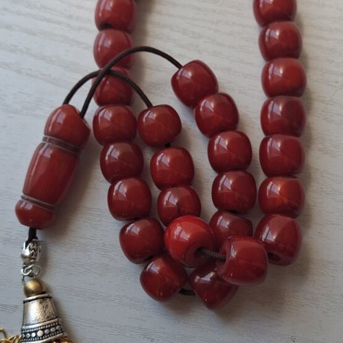 Bakelite masticha worry beads with grain pattern