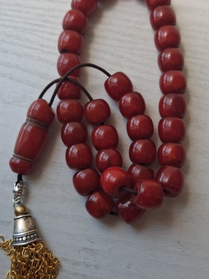 Bakelite masticha worry beads with grain pattern