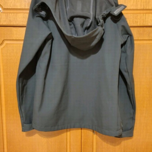 Columbia jacket used with detachable hood, size M, green