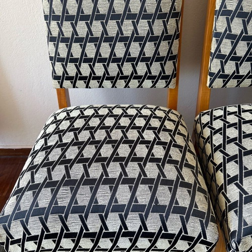 Vintage 1960 set of 2 wooden chairs like new