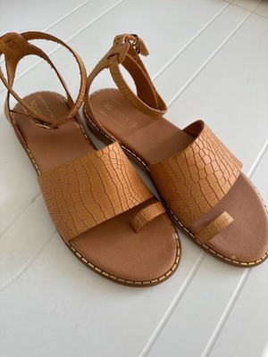 Greek sandals used, faux leather croco tan size 40