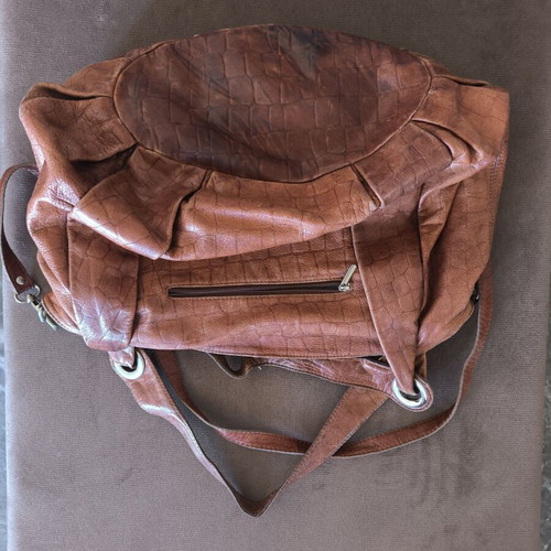 Shoulder bag with croco pattern used, brown