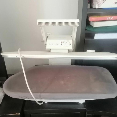 Singer ironing press like new