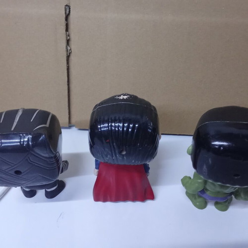 Set of 3 superhero figures, unbranded