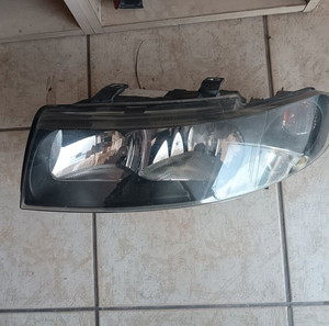 ΕΜΠΡΟΣ ΑΡΙΣΤΕΡΟ ΦΑΝΑΡΙ ΓΙΑ SEAT LEON '99-'05