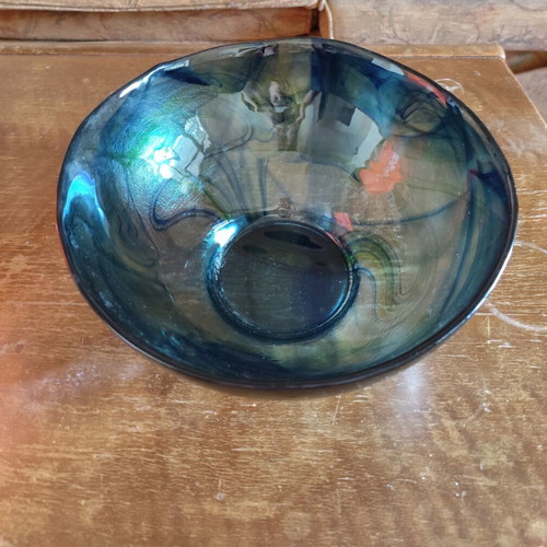 Fruit bowl blue with water effect like new