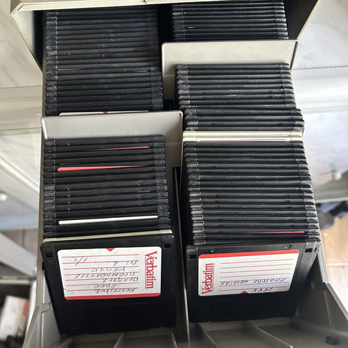 Posso diskette holder with 120 used 3.5” diskettes for PC and retro