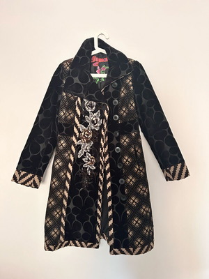 Midi pattern coat Desigual like new, brown