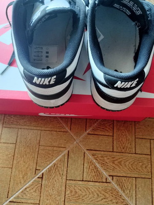 Nike Dunk Low sneakers used, size 41, black and white