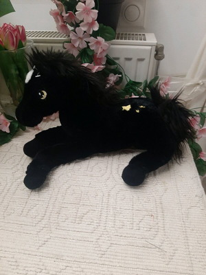 Plush horse like new, very cute