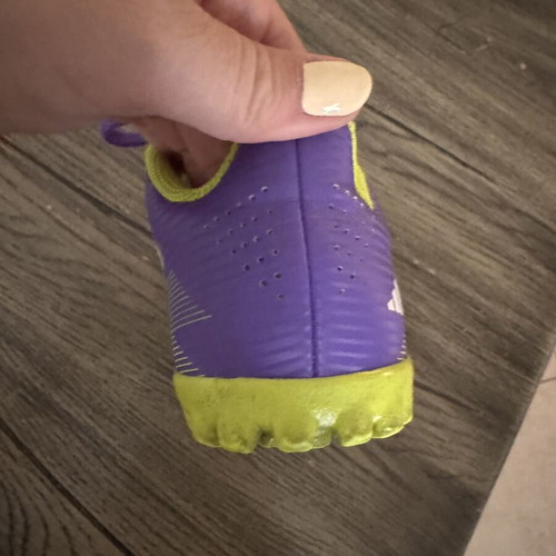 Adidas children's football shoes size 30 used, purple and yellow