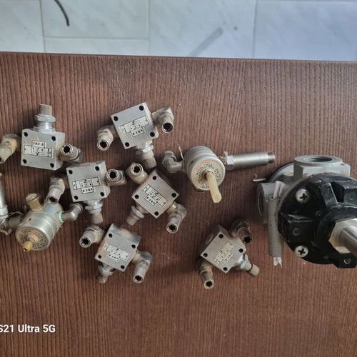 Various used compressed air parts