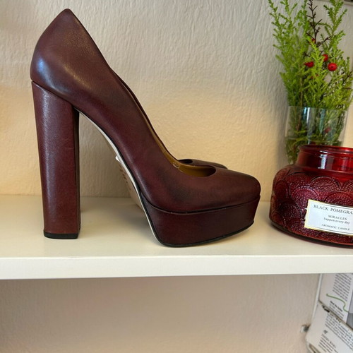 Leather burgundy pumps size 40 new