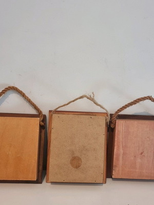 Wooden wall frames with string (3 pieces)